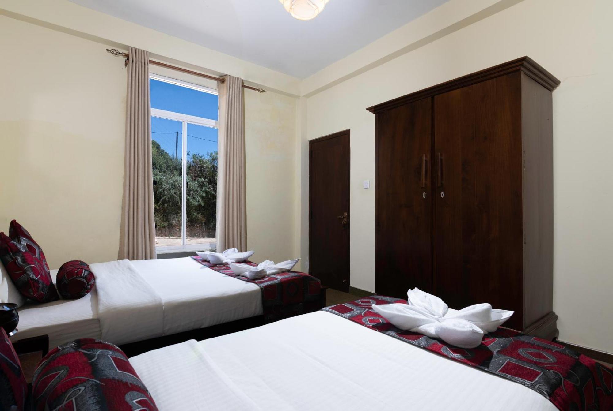 The Hamlyn Bed & Breakfast นูวาราเอลิยา ภายนอก รูปภาพ